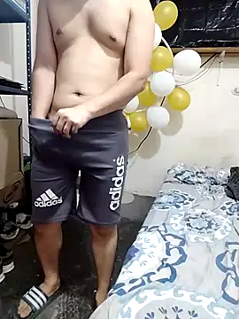 Snapshot of Gasparin32 chatting on 03.09.25 Gasparin32 online show from 03.09.25