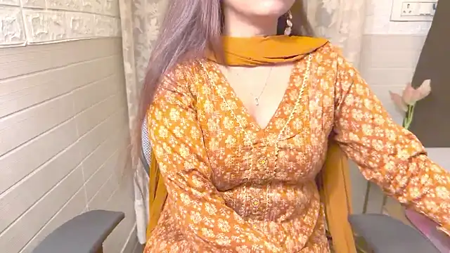 Snapshot of Your_Sassy_Goddess chatting on 03.19.25 Your Sassy Goddess online show from 03.19.25