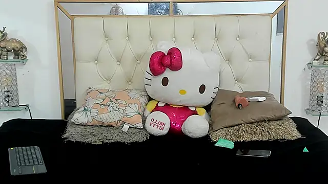 Snapshot of camila_sex_latina chatting on 01.26.25 camila sex latina online show from 01.26.25