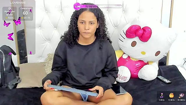 Snapshot of camila_sex_latina chatting on 03.08.25 camila sex latina online show from 03.08.25