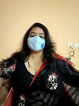 Snapshot of neelu-hoty chatting on 12.24.24 neelu-hoty online show from 12.24.24