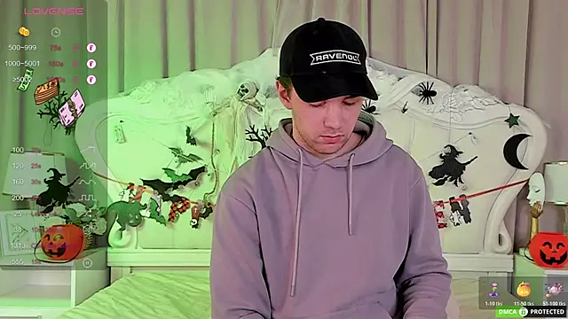 ArthurWhitee online show from 10.31.25