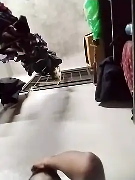 Snapshot of Alokraj373990 chatting on 11.02.25 Alokraj373990 online show from 11.02.25