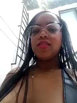 Snapshot of lennacooper chatting on 12.26.24 lennacooper online show from 12.26.24