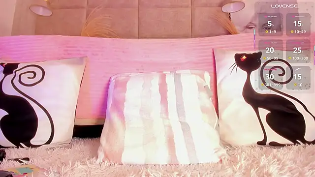 Snapshot of lennacooper chatting on 03.09.25 lennacooper online show from 03.09.25