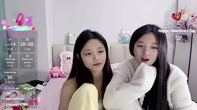 Snapshot of Puff-521 chatting on 11.30.25 Puff-521 online show from 11.30.25