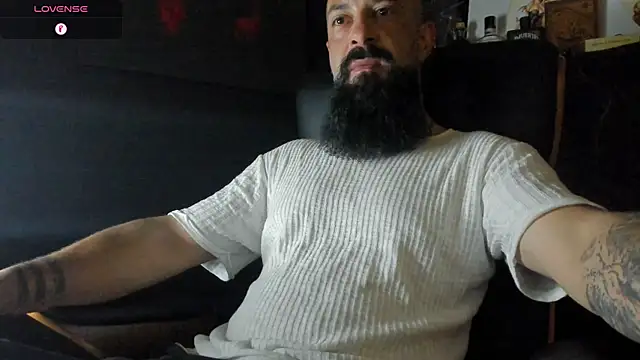 Snapshot of axxelrich_ chatting on 09.25.25 axxelrich online show from 09.25.25