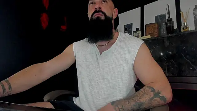 Snapshot of axxelrich_ chatting on 10.15.25 axxelrich online show from 10.15.25