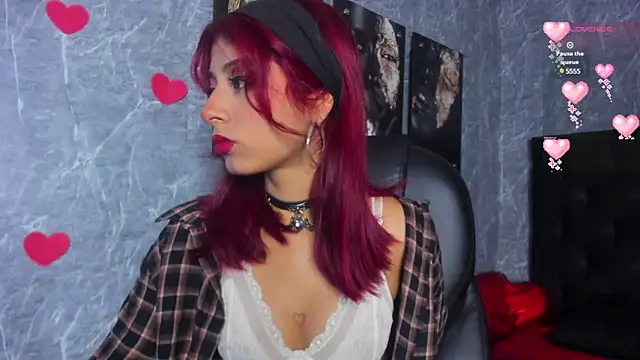 Snapshot of cloe__palmer chatting on 02.17.25 cloe palmer online show from 02.17.25