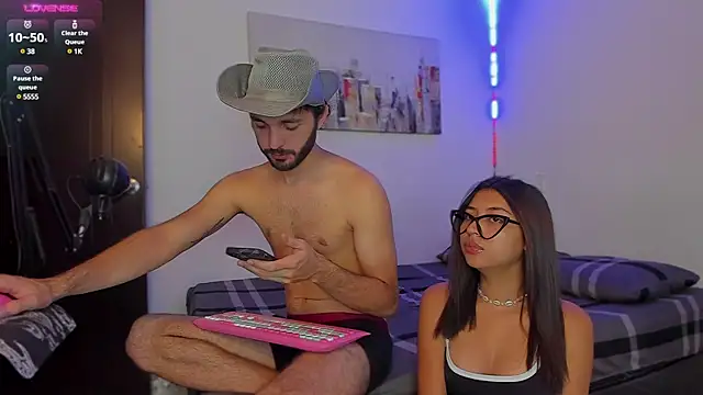 Snapshot of persiival chatting on 12.16.24 persiival online show from 12.16.24