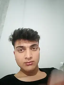 Snapshot of boy_3835 chatting on 03.11.25 boy 3835 online show from 03.11.25