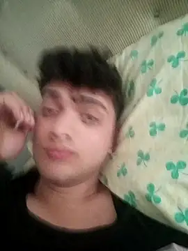 Snapshot of boy_3835 chatting on 03.18.25 boy 3835 online show from 03.18.25