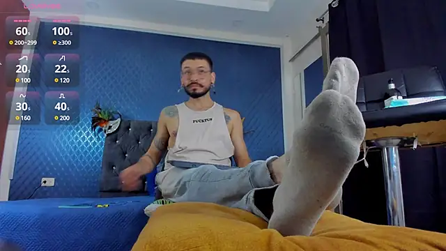 Snapshot of leondevereda chatting on 01.22.25 leondevereda online show from 01.22.25