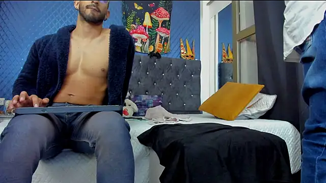 Snapshot of leondevereda chatting on 03.15.25 leondevereda online show from 03.15.25