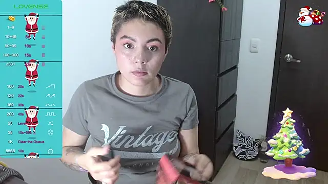 Snapshot of TRIXIE_TANG28 chatting on 12.30.24 TRIXIE TANG28 online show from 12.30.24