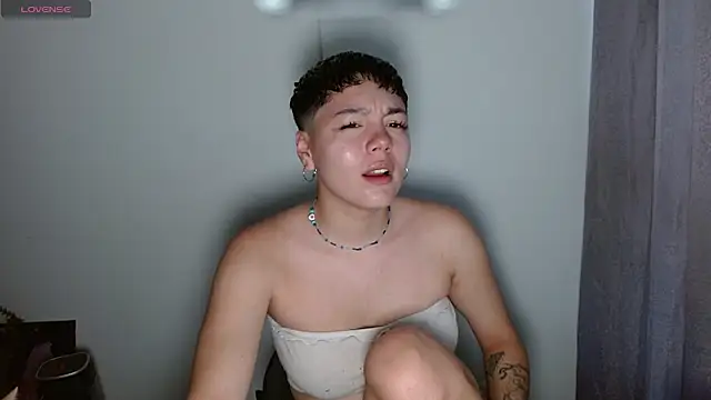 Snapshot of TRIXIE_TANG28 chatting on 03.06.25 TRIXIE TANG28 online show from 03.06.25