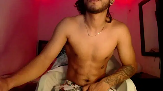 Snapshot of maxximus_100 chatting on 01.30.25 maxximus 100 online show from 01.30.25