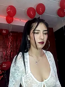 Snapshot of Raven__purple chatting on 02.15.25 Raven  purple online show from 02.15.25