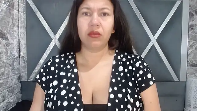 Snapshot of Catherine_tabarezx chatting on 02.01.25 Catherine tabarezx online show from 02.01.25