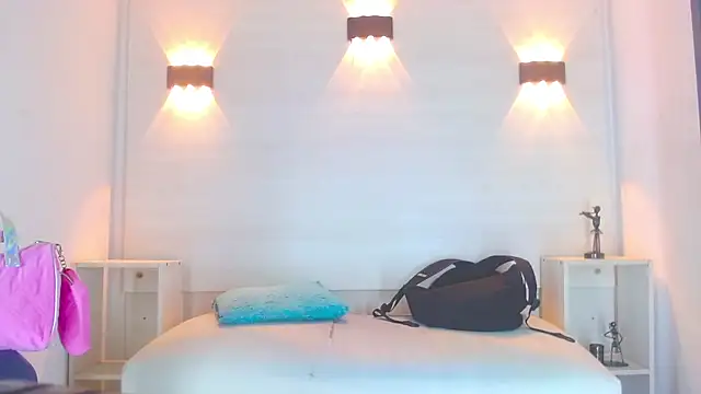 Snapshot of Molly_Spears chatting on 02.18.25 Molly Spears online show from 02.18.25