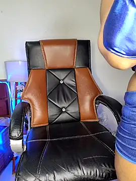 Snapshot of Black-Pearll chatting on 03.13.25 Black-Pearll online show from 03.13.25