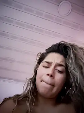 LaurenWelly  online show from 09.17.25