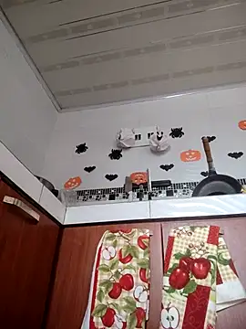 LaurenWelly  online show from 10.30.25