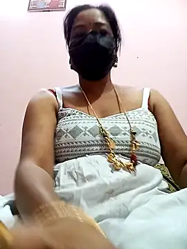 Snapshot of Tamil_sreelekha chatting on 12.18.24 Tamil sreelekha online show from 12.18.24