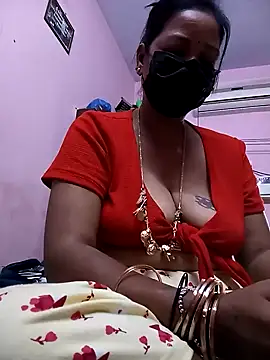 Snapshot of Tamil_sreelekha chatting on 02.05.25 Tamil sreelekha online show from 02.05.25