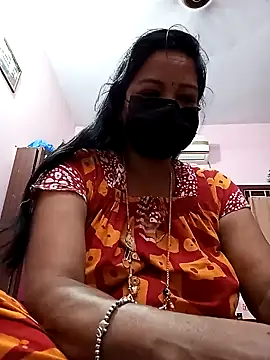 Snapshot of Tamil_sreelekha chatting on 02.05.25 Tamil sreelekha online show from 02.05.25