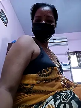 Snapshot of Tamil_sreelekha chatting on 02.13.25 Tamil sreelekha online show from 02.13.25