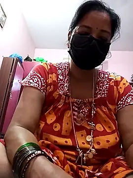 Snapshot of Tamil_sreelekha chatting on 02.14.25 Tamil sreelekha online show from 02.14.25