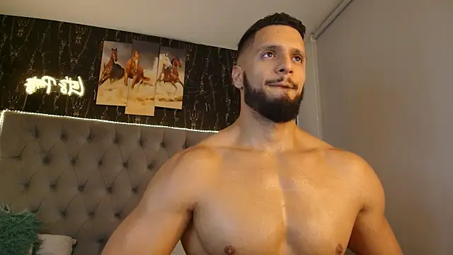 Snapshot of Cutetitslatin chatting on 09.20.25 Cutetitslatin online show from 09.20.25