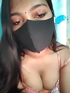 Snapshot of Reena_Singh53 chatting on 12.25.24 Reena Singh53 online show from 12.25.24