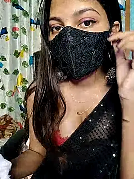 Snapshot of Reena_Singh53 chatting on 02.21.25 Reena Singh53 online show from 02.21.25