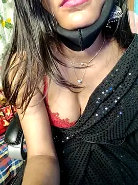 Snapshot of Reena_Singh53 chatting on 03.16.25 Reena Singh53 online show from 03.16.25
