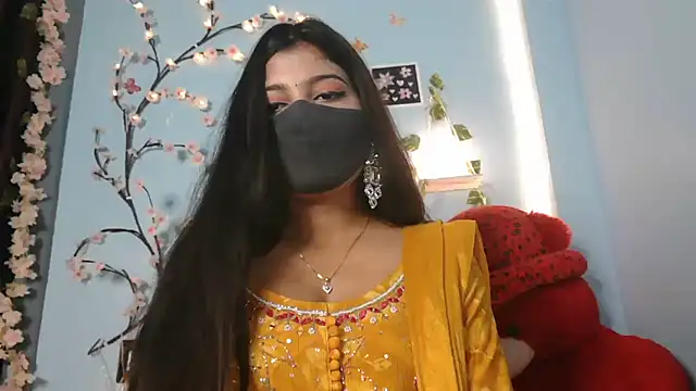 Snapshot of Reena_Singh53 chatting on 10.25.25 Reena Singh53 online show from 10.25.25