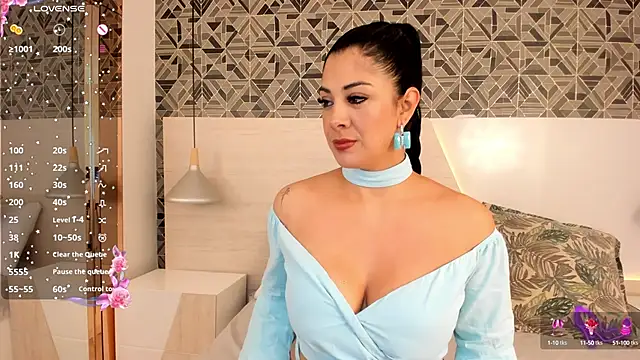 Snapshot of IvannaAnggel chatting on 03.21.25 IvannaAnggel online show from 03.21.25