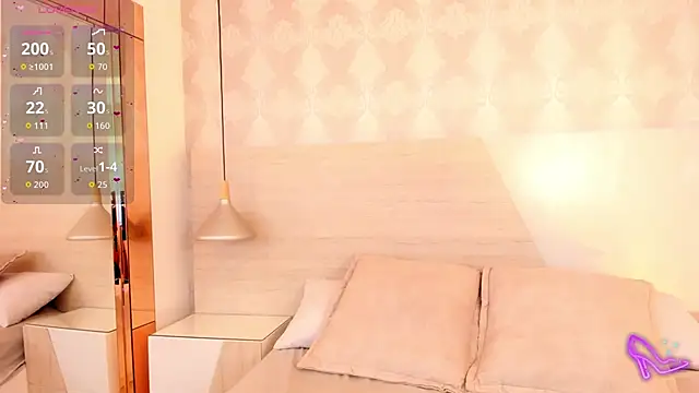 Snapshot of IvannaAnggel chatting on 09.22.25 IvannaAnggel online show from 09.22.25