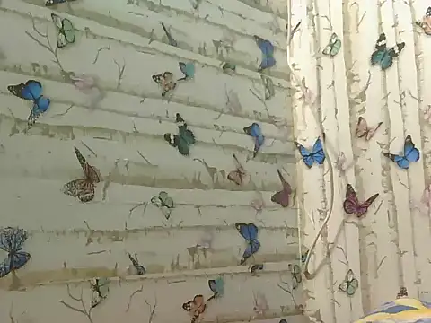 Snapshot of chocolatebabtamill chatting on 10.18.25 chocolatebabtamill online show from 10.18.25