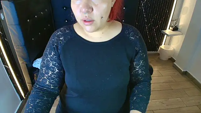 Bruja  Scarlata online show from 11.10.25