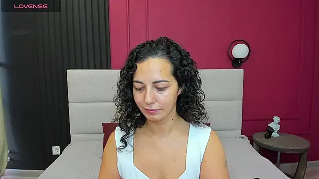 Linda Insatiable online show from 09.26.25