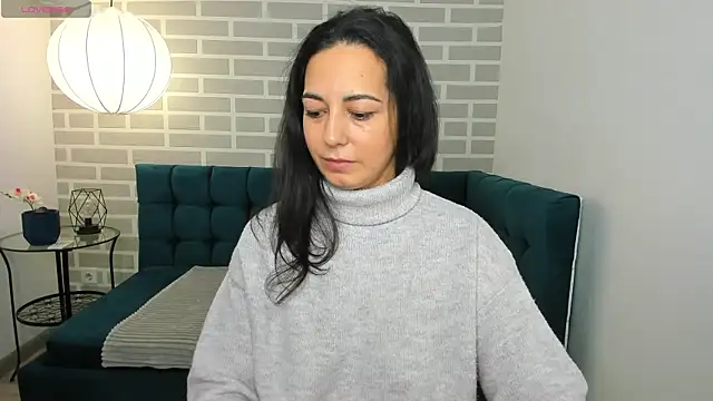 Linda Insatiable online show from 11.11.25