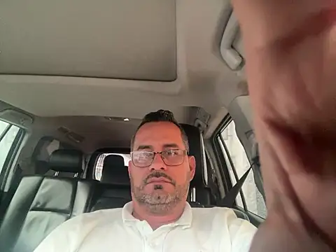 Snapshot of party2025 chatting on 09.30.25 party2025 online show from 09.30.25