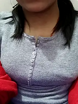 Snapshot of Riyu_05 chatting on 12.17.24 Riyu 05 online show from 12.17.24