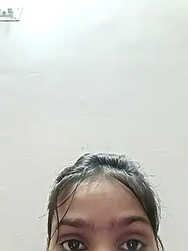 Snapshot of Riyu_05 chatting on 12.18.24 Riyu 05 online show from 12.18.24