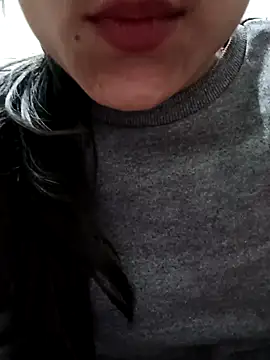 Snapshot of Riyu_05 chatting on 12.21.24 Riyu 05 online show from 12.21.24