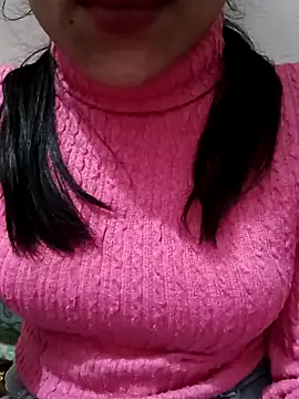 Snapshot of Riyu_05 chatting on 01.20.25 Riyu 05 online show from 01.20.25