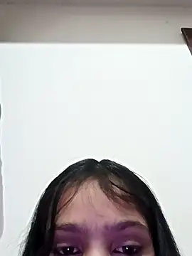 Snapshot of Riyu_05 chatting on 01.22.25 Riyu 05 online show from 01.22.25