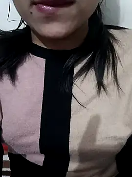 Snapshot of Riyu_05 chatting on 01.23.25 Riyu 05 online show from 01.23.25